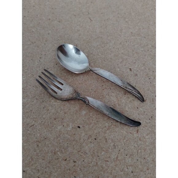 Vintage 1847 Rogers Bros. Flair Silver Plate Fork & Spoon Set - Picture 3 of 5